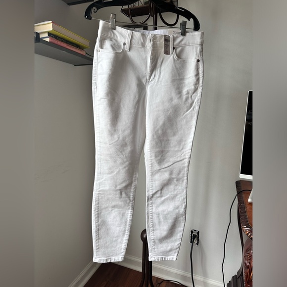 SOMA Slimming 5 Pocket Jeans WHITE SIZE MEDIUM - Picture 5 of 9